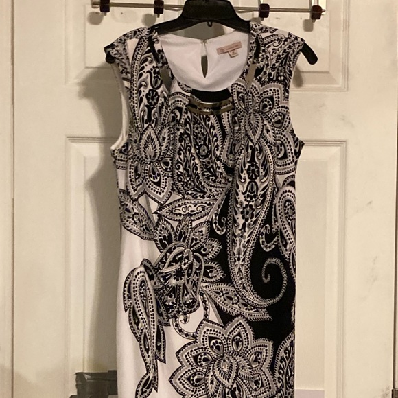 Black/white with silver neck detail, dress barn dress 10P - Picture 1 of 5